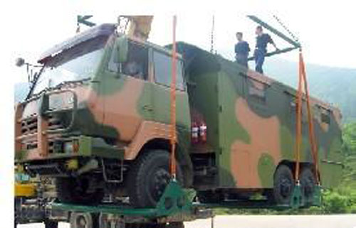Truck double beam lifting gear